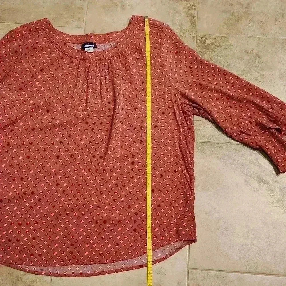 Basic Editions Patterned Lightweight Blouse with Ruffle Cuffs - Picture 4 of 9